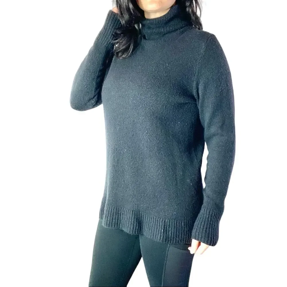 J. Crew Black Turtleneck Soft Sweater Size Large